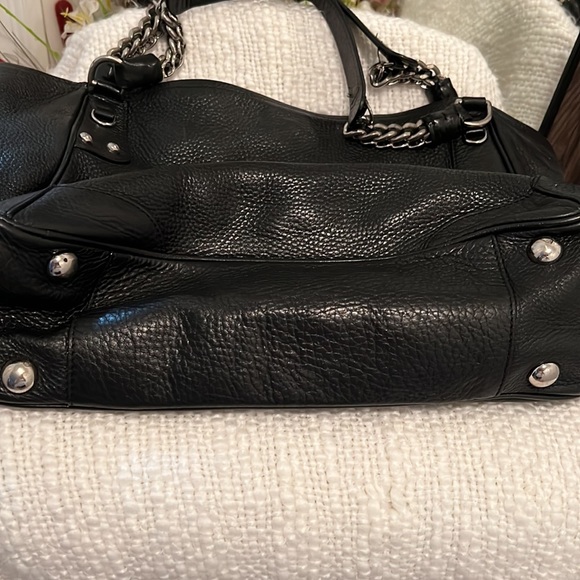 Black Leather Shoulder Bag - Picture 7 of 11
